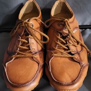 Men's Tan Leather Sneakers